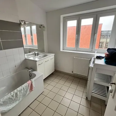 Grand Duplex* Proche Gare*centre*spacieux 敦刻尔克